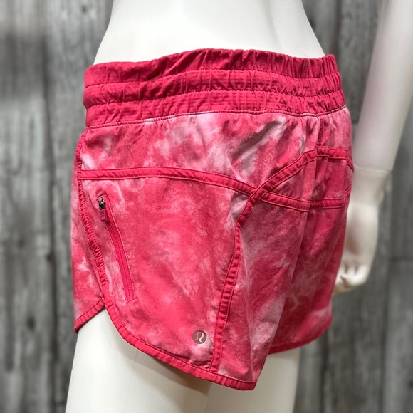 ⭐️Lululemon Tracker Shorts in Tidal Trip Boom Juice/Neon Pink [2003] - Picture 4 of 9